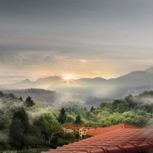 ए अल्लाह! मैं परेशानी और गम से तेरी पनाह चाहता हूँ
