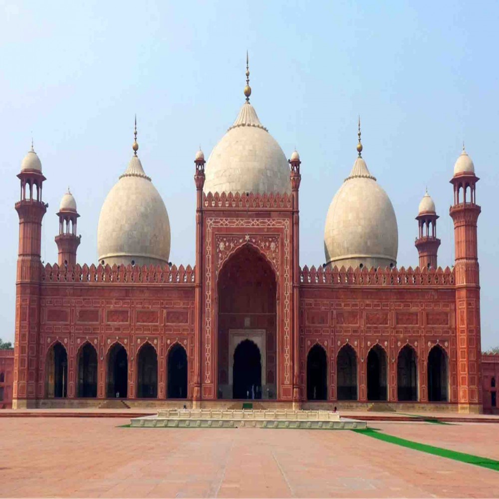 जब शर्म ही न हो तो जो फिर जो चाहो करो।